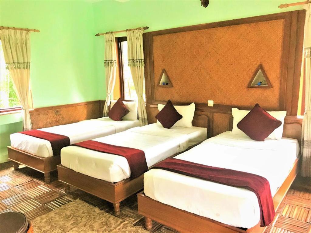 Himalayan Deurali Resort Похара Екстериор снимка