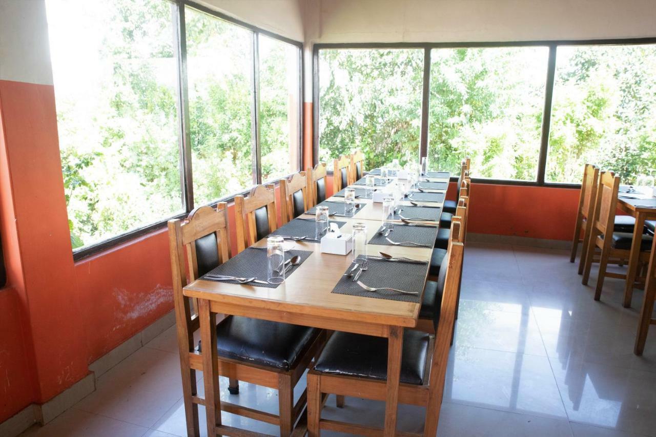 Himalayan Deurali Resort Похара Екстериор снимка